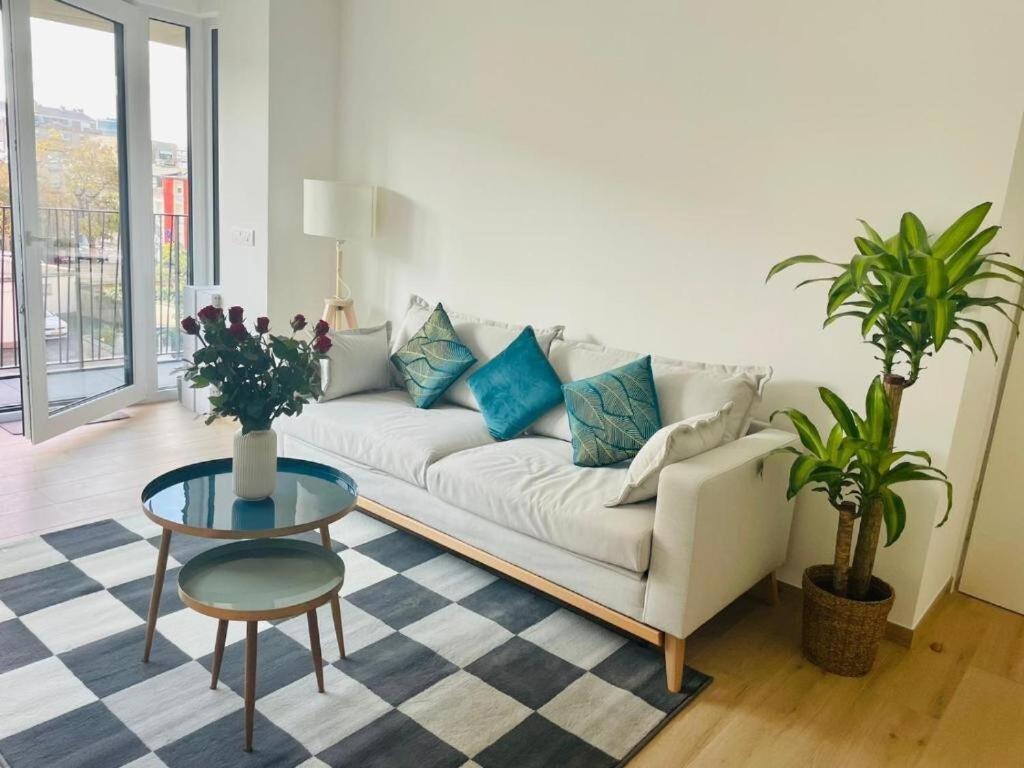 Cozy 1 Bedroom Flat With Private Terrace Apartment